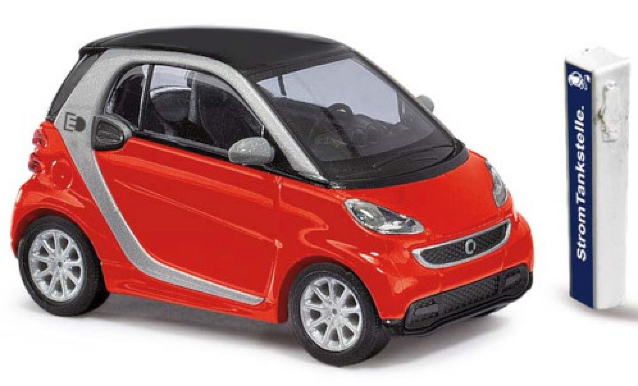 Smart ForTwo 1/87 Busch Fortwo Electric Drive rood 2012 modelauto