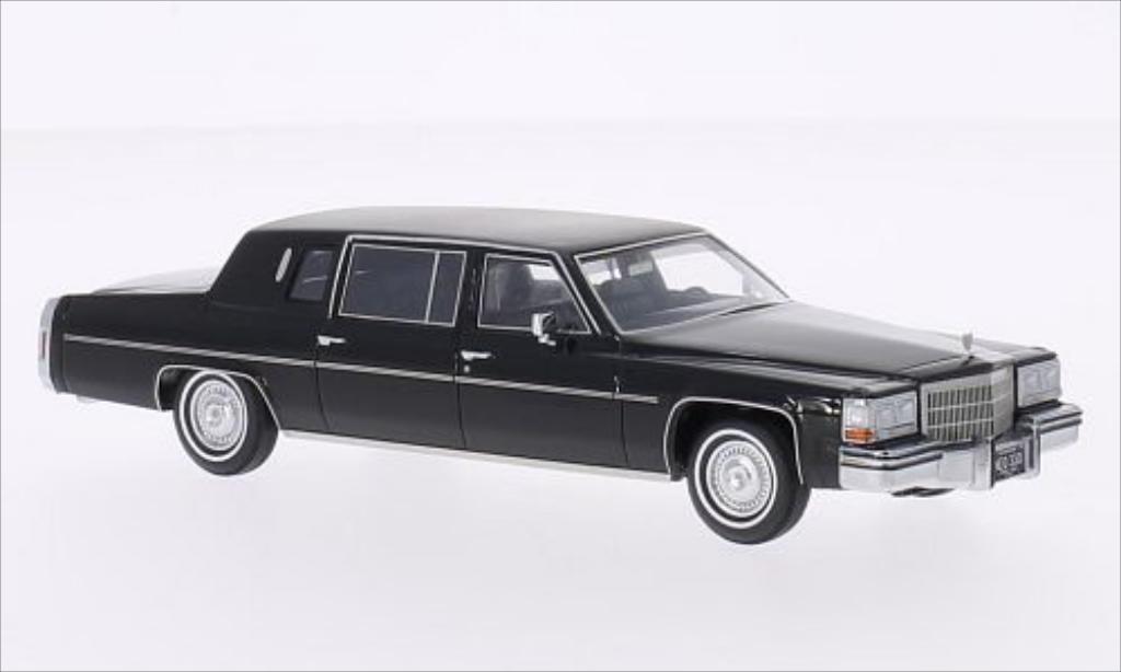Cadillac Fleetwood 1/43 Neo Formal Sedan zwart/matt-zwart 1980 modelauto