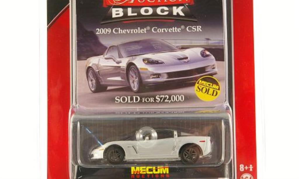 Chevrolet Corvette C6 1/64 Greenlight C6 CSR grijs mit zwarten Streifen 2009 modelauto