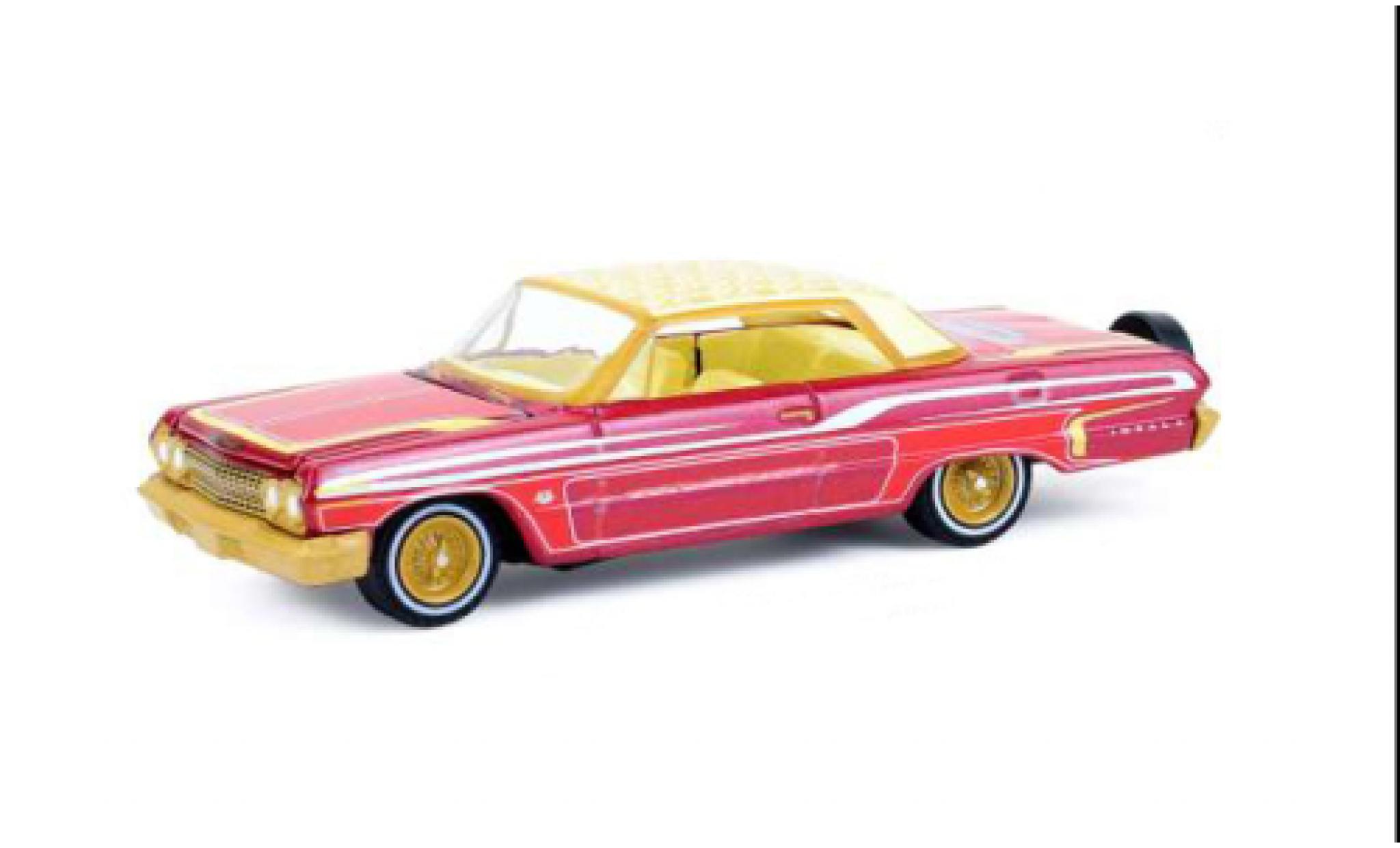 Chevrolet Impala 1/64 Greenlight Lowrider pink/geel 1963 1:64 modelauto