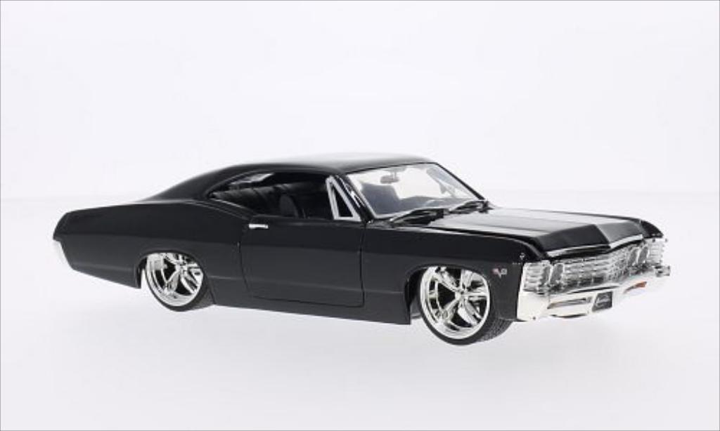 Chevrolet Impala 1/24 Jada Toys SS Tuning zwart 1967 modelauto