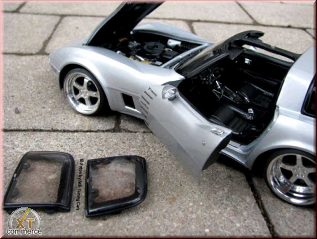 Chevrolet Corvette Coupe C3 grijs jantes alu 18 et 19 pouces 1982 1/18 Welly