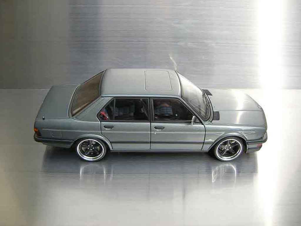 Bmw M5 tuning E28 ac schnitzer 1/18 Autoart