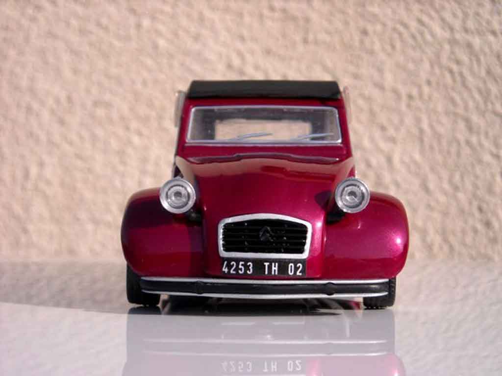 Citroen 2CV Berline custom blush effect 1/18 Solido