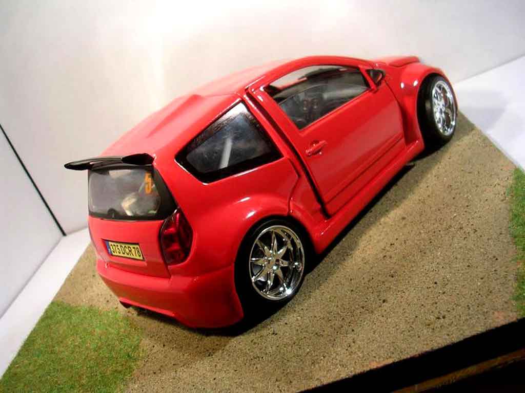 Citroen C2 Berline v6 sbarro 2005 1/18 Solido