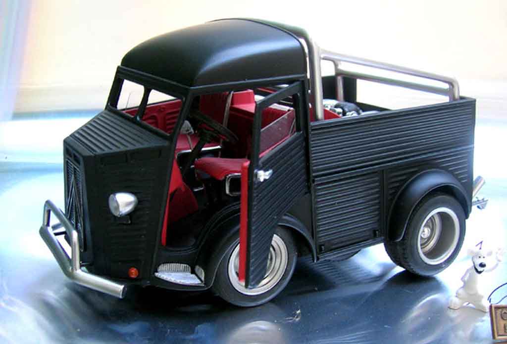 Citroen HY Fourgonnette 1952 1/18 Solido