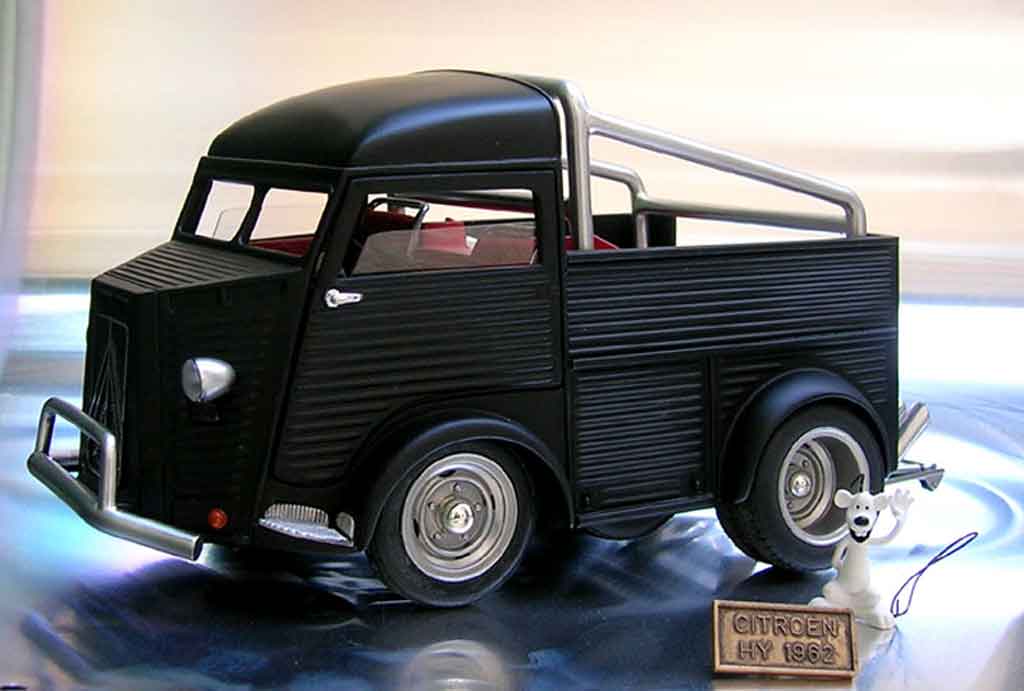 Citroen HY 1/18 Solido 1952 modelauto