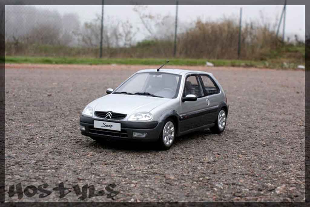 Citroen Saxo VTS grijs metallized 1/18 Ottomobile