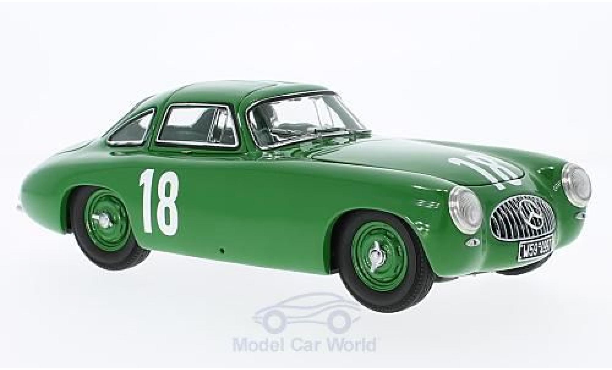 Mercedes 300 SL 1/18 CMC SL (W194) groen No.18 GP Bern 1952 K.Kling modelauto