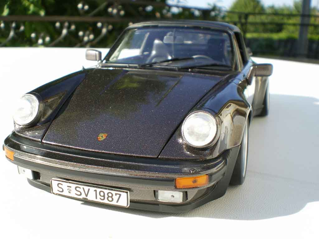 Porsche 911 Turbo 1/18 Norev Turbo 3.3 cabriolet modelauto