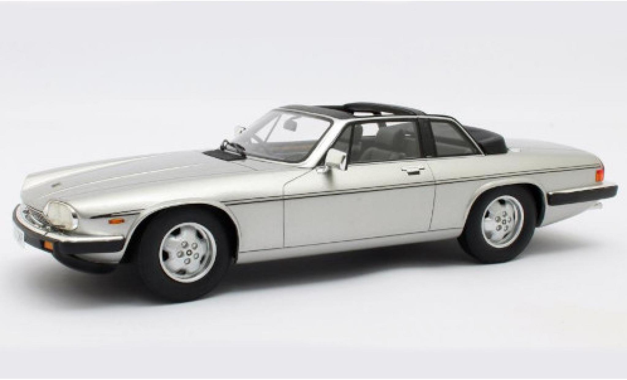 Jaguar XJ 1/18 Cult Scale Models -SC grijs RHD 1983 modelauto
