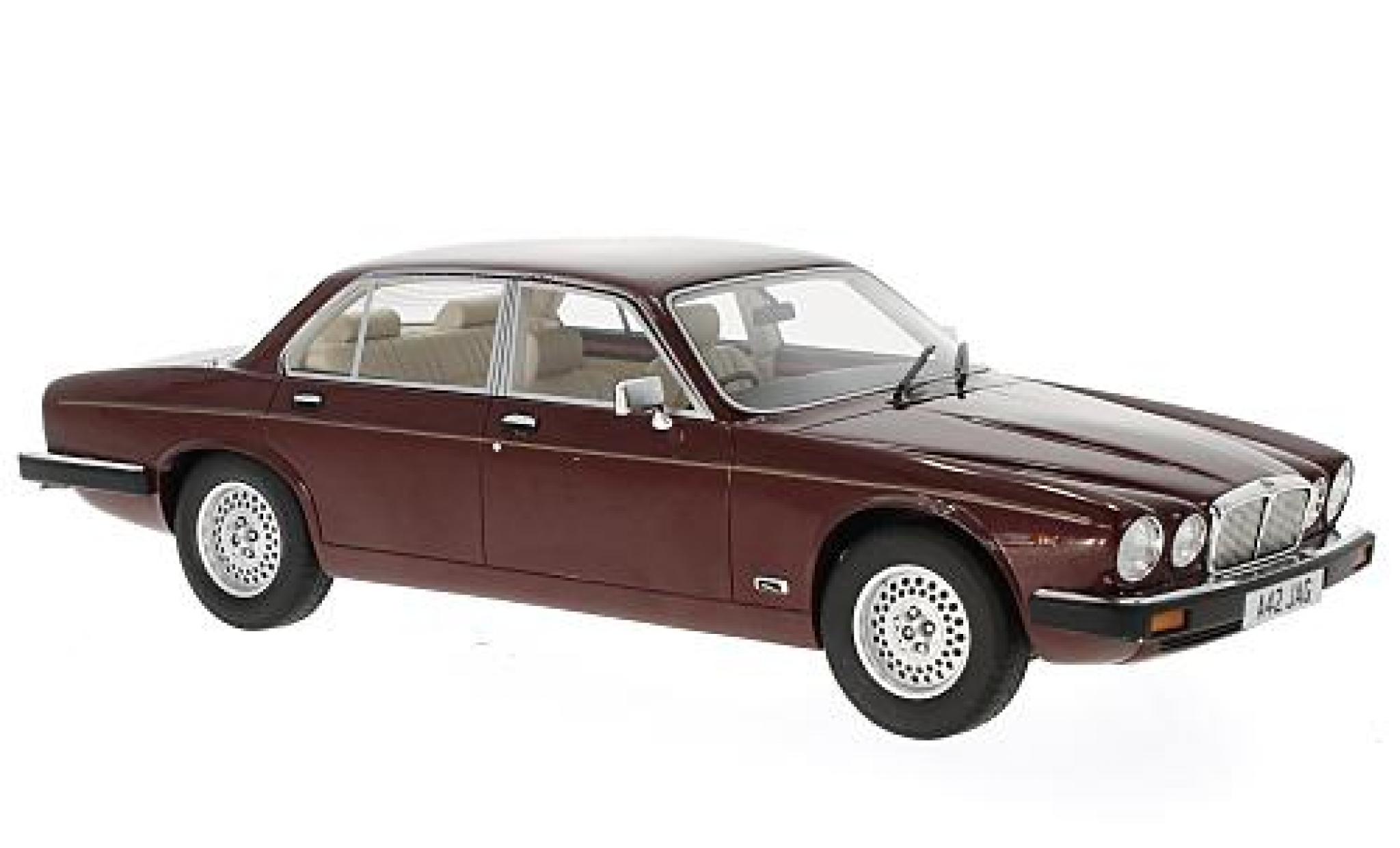 Jaguar XJ 1/18 Cult Scale Models Series III metallic rood fonc&eacute; RHD 1983 modelauto