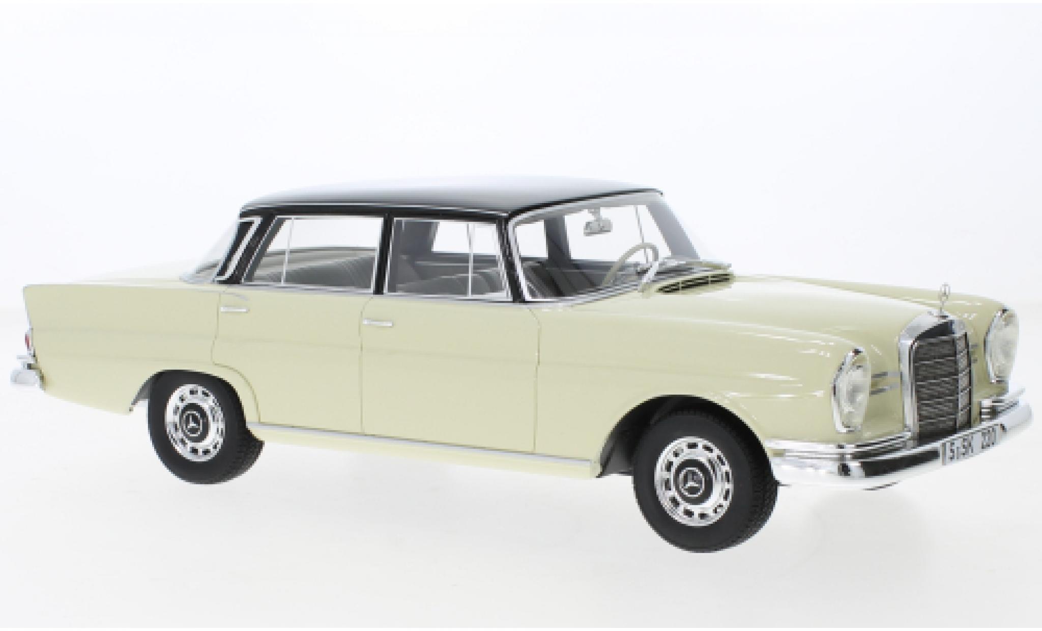 Mercedes 220 1/18 Cult Scale Models SE (W111) beige/zwart 1959 modelauto