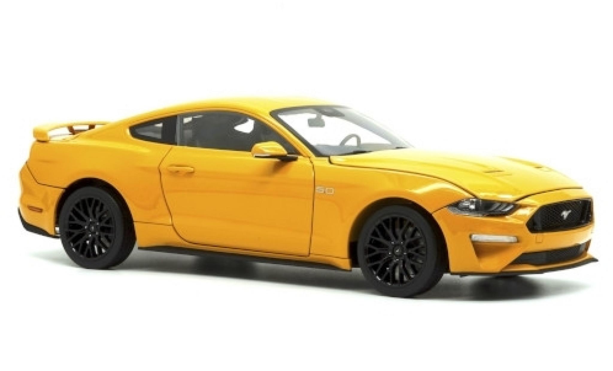 Ford Mustang 1/18 Diecast Masters GT 5.0 metallic oranje 2019 modelauto