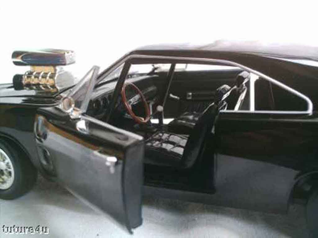 Dodge Charger 1970 fast and furious 1 1/18 Ertl