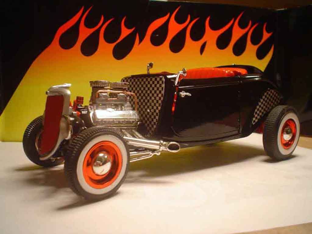 Ford 1934 1/18 Ertl roadster modelauto