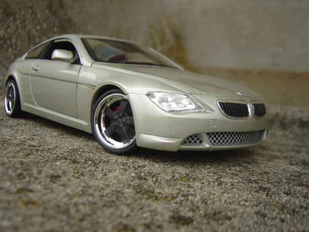 Bmw 645 E63 1/18 Hot Wheels E63 ci coupe grijs metallized jantes zwarts modelauto