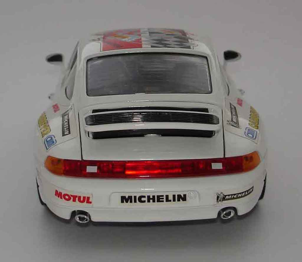 Porsche 911 Carrera gt le mans 98 #72 1/18 Burago