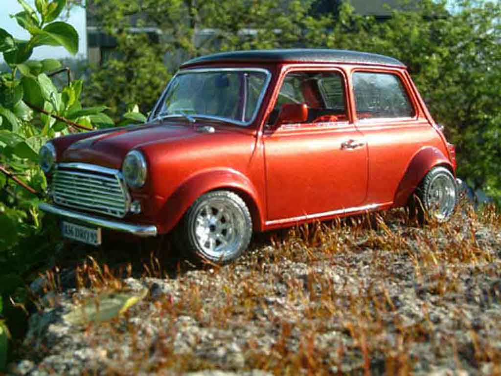 Austin Mini Cooper 1/18 Burago Cooper racing modelauto