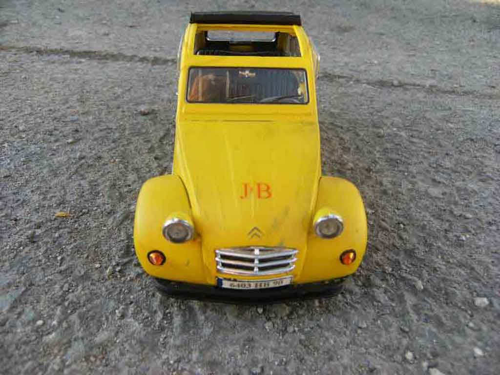Citroen 2CV Berline j&b 1966 1/18 Solido
