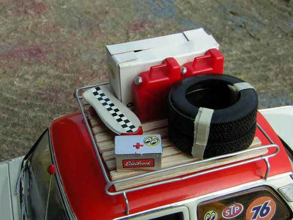Trabant 601 de luxe oldskool trabimaker ost berlin 1969 1/18 Sun Star