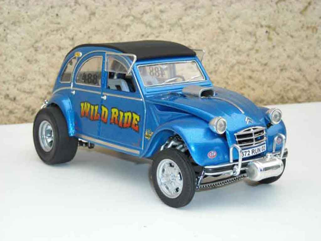 Citroen 2CV Berline gasser 1/18 Solido
