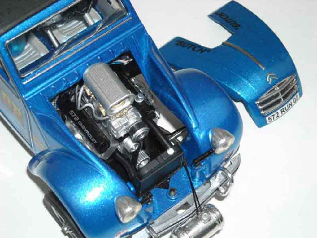Citroen 2CV Berline gasser 1/18 Solido
