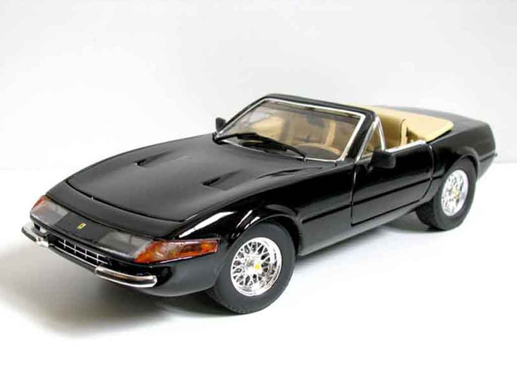 Ferrari 365 GTB/4 miami vice daytona 1/18 Hot Wheels