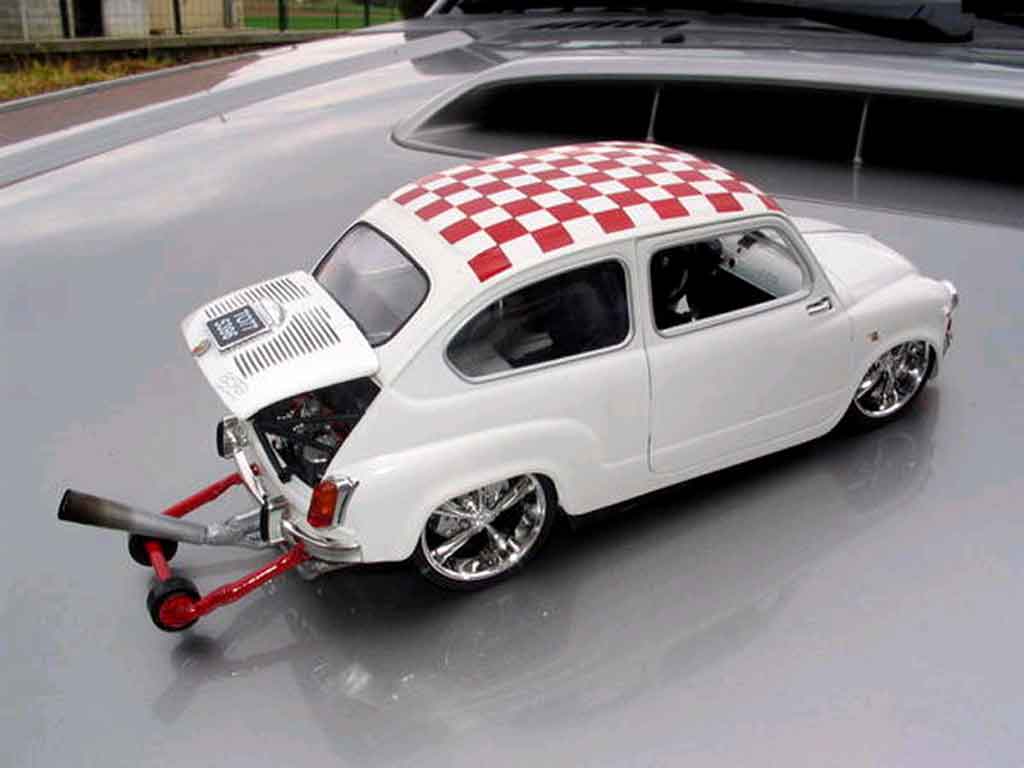 Fiat 850 Berlina moteur vw 1/18 Solido