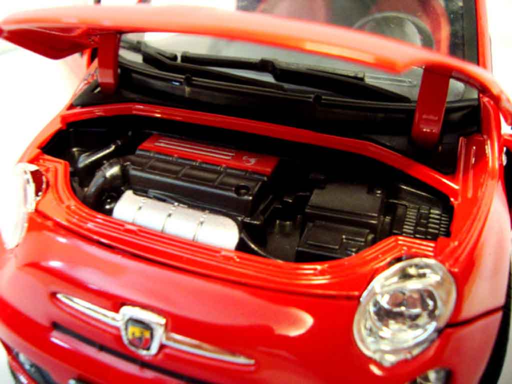 Fiat 500 Abarth rood 2007 1/18 Mondo Motors