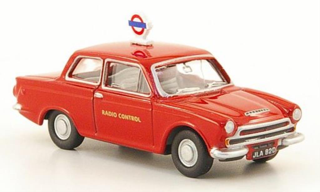 Ford Cortina 1/76 Oxford MKI London Transport rood modelauto