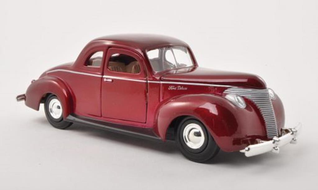 Ford Custom 1/24 Motormax rood 1940 modelauto