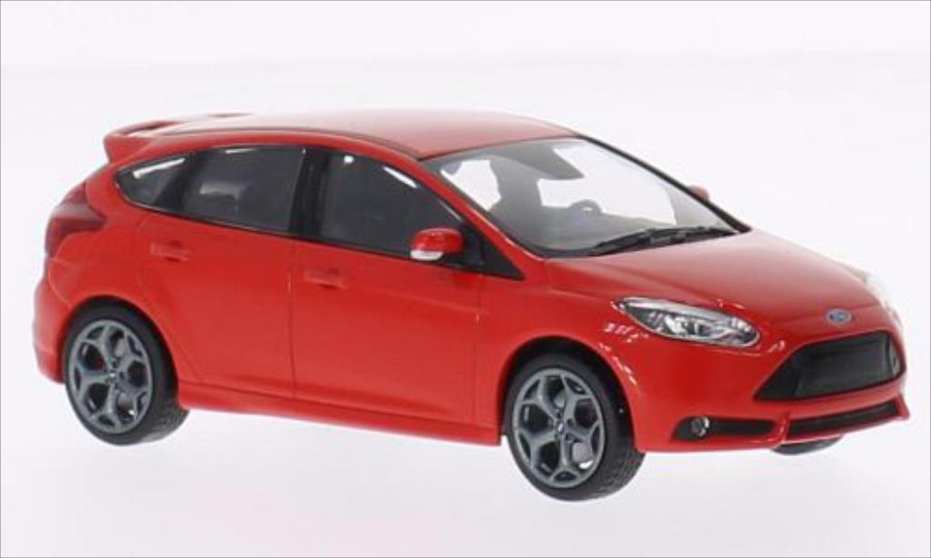Ford Focus ST 1/43 Minichamps ST rood 2011 modelauto