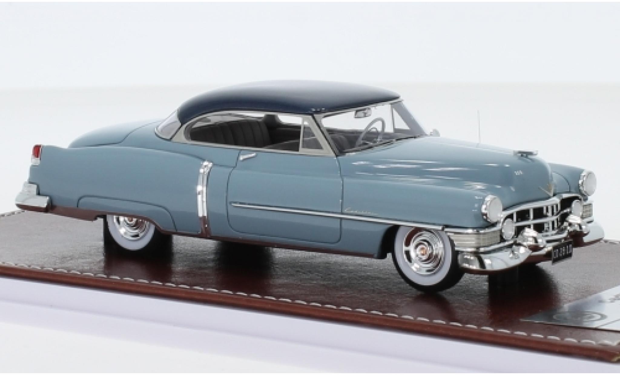 Cadillac Series 62 1/43 GIM   Great Iconic Models 2-Door Coupe blauw/metallic blauw 1951 modelauto