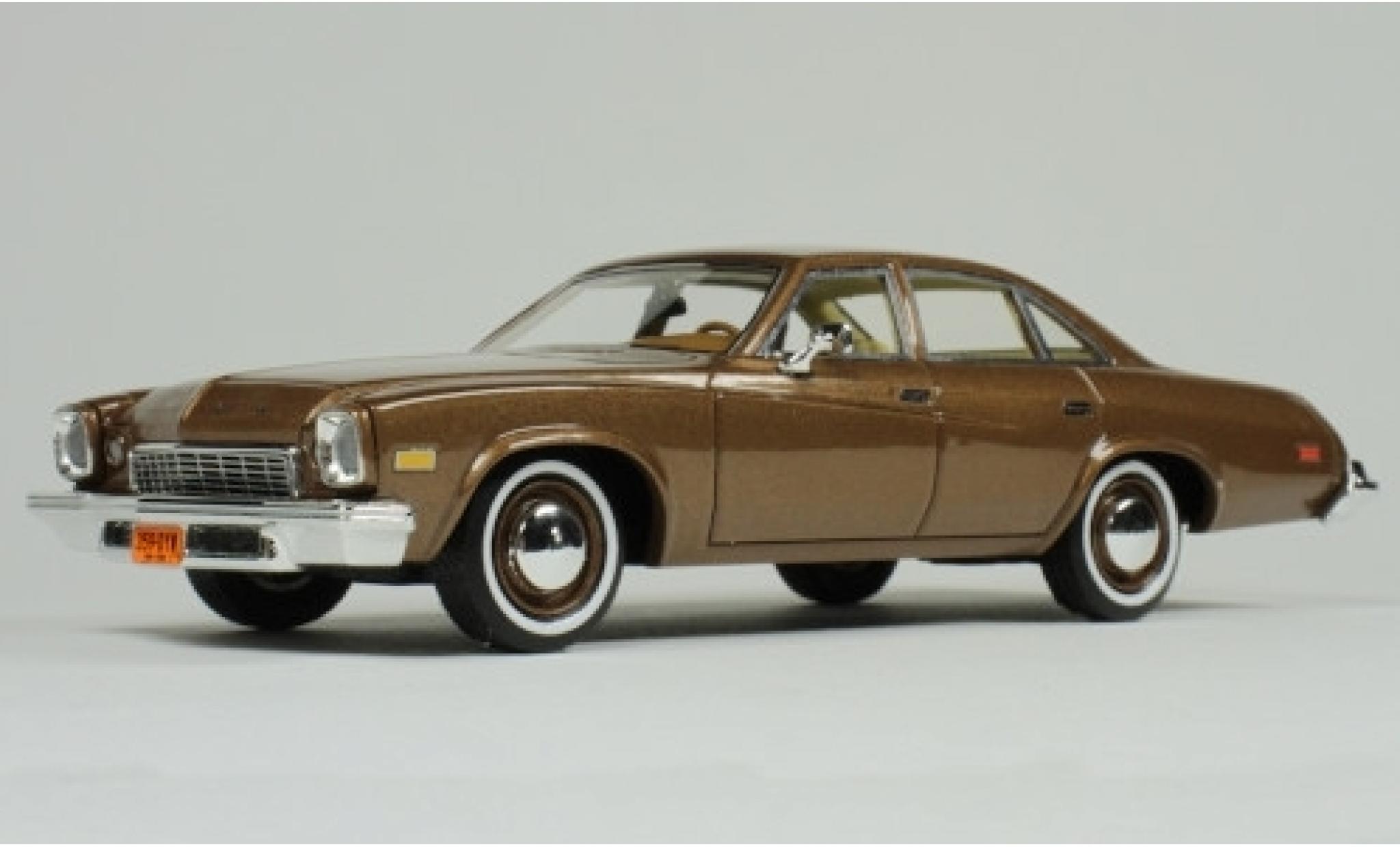 Buick Century 1/43 Goldvarg Collections metallic bruin 1974 modelauto