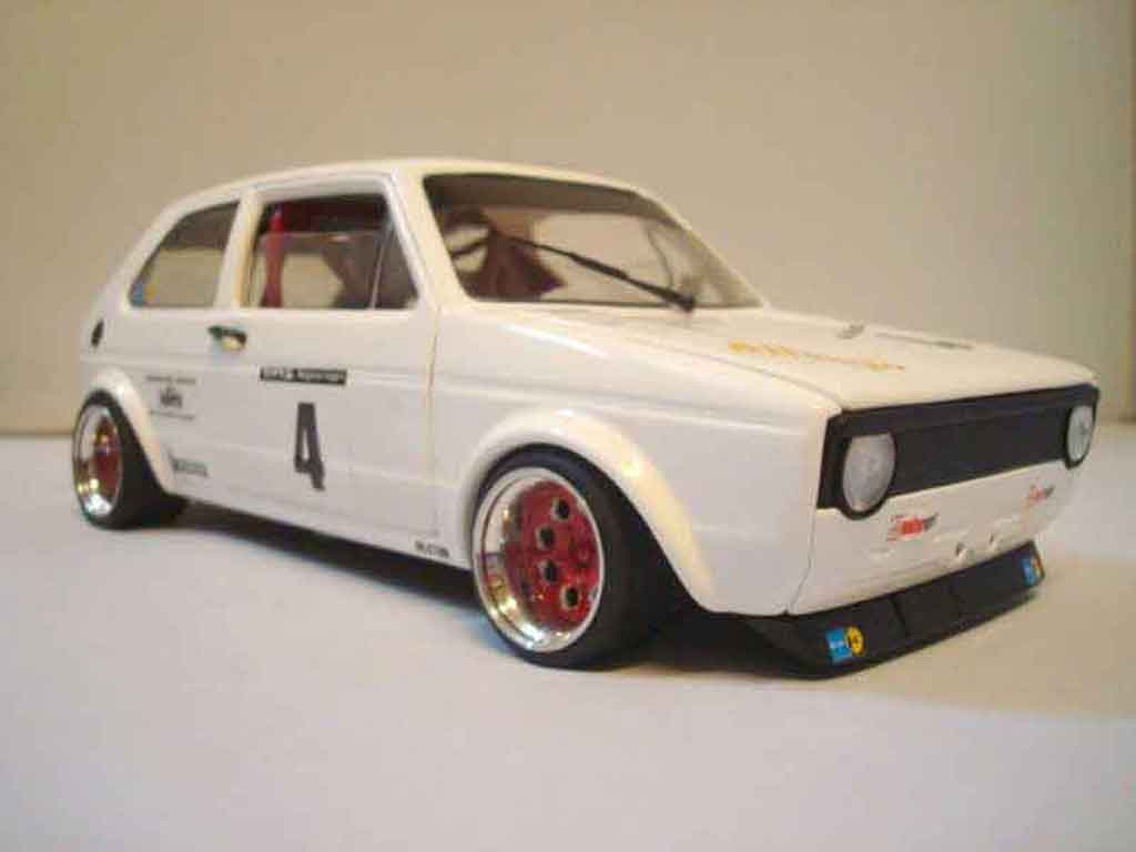 Volkswagen Golf GTI Berg Cup wit jantes rood 1/18 Solido