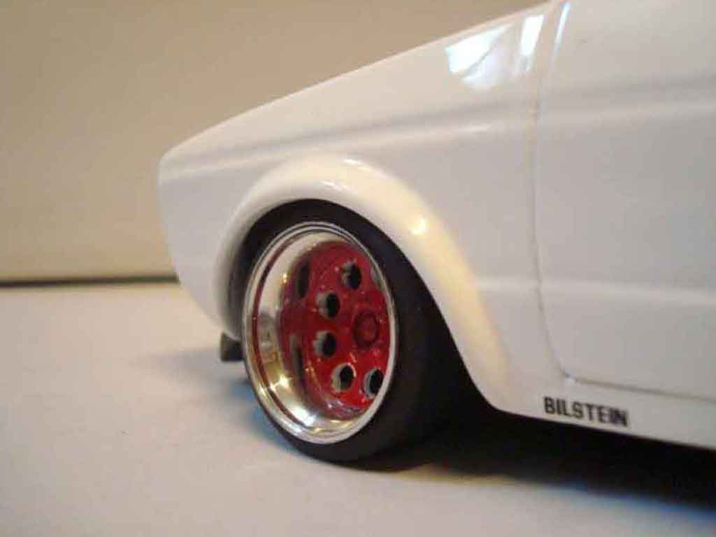 Volkswagen Golf GTI Berg Cup wit jantes rood 1/18 Solido