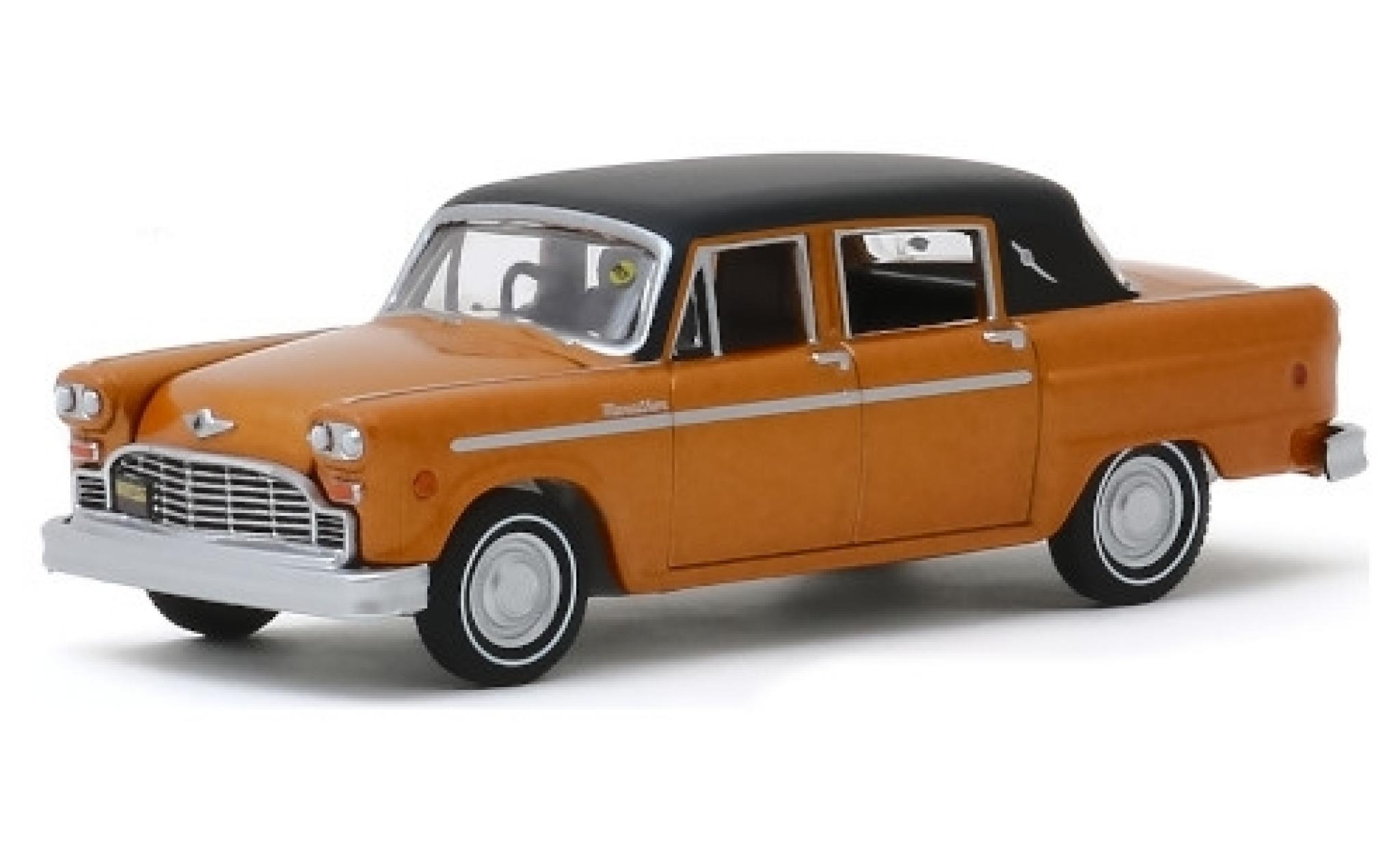 Checker Marathon 1/64 Greenlight metallic oranje/matt-zwart 1972 modelauto