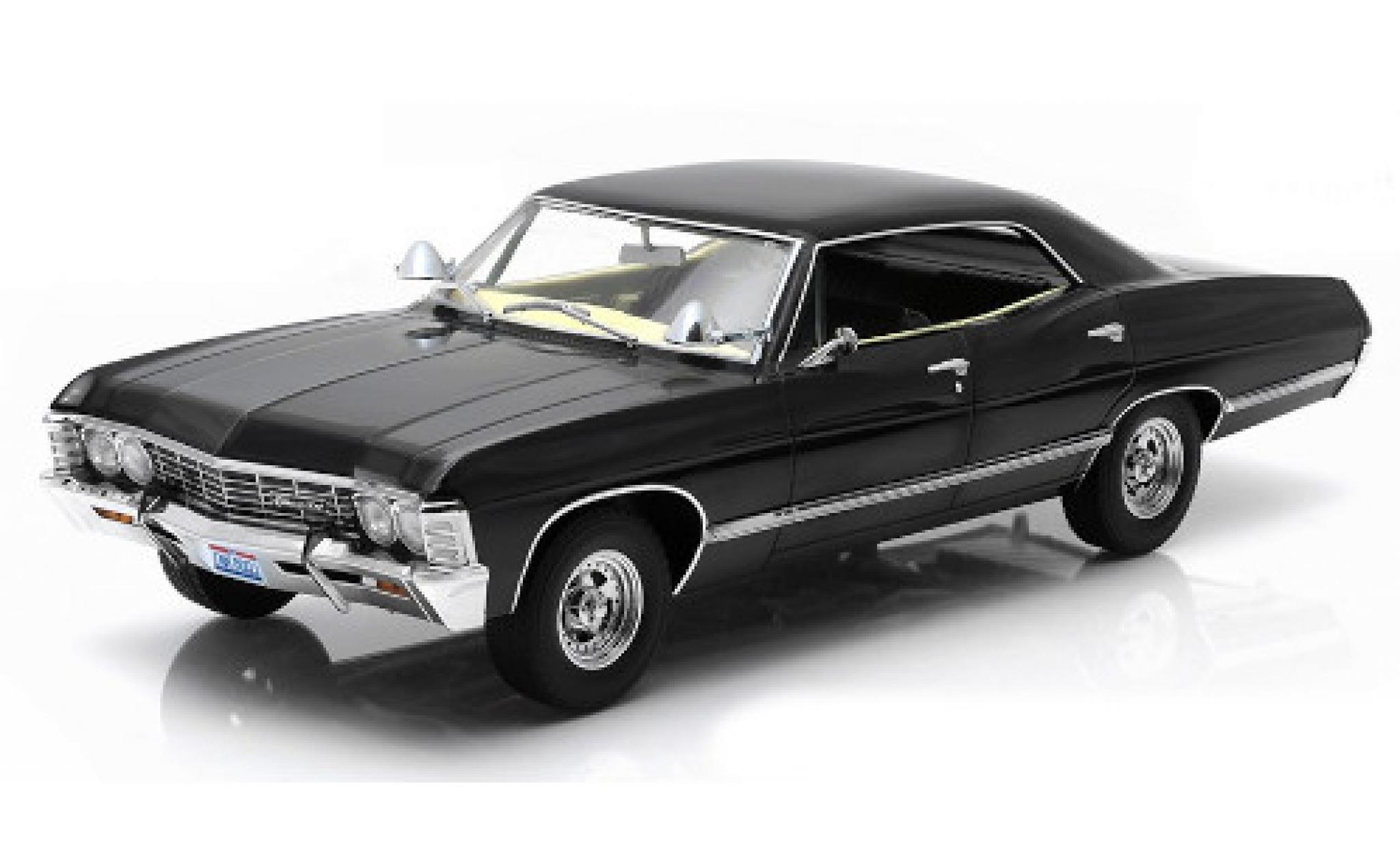 Chevrolet Impala 1/43 Greenlight Sport Sedan zwart 1967 modelauto