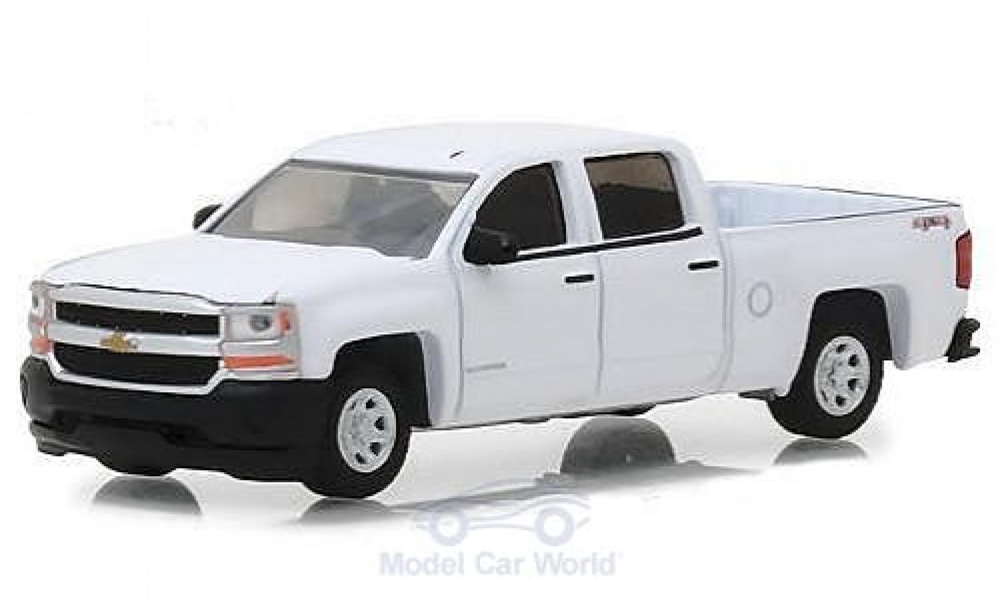 Chevrolet Silverado 1/64 Greenlight 1500 wit 2018 modelauto