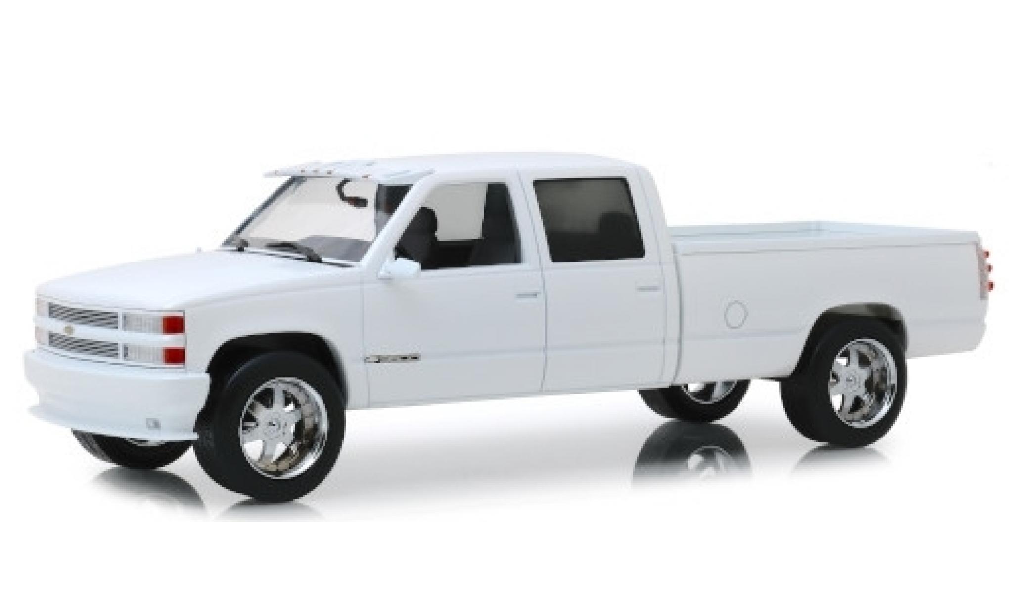 Chevrolet Silverado 1/18 Greenlight 3500 Crew Cab Custom wit 1997 modelauto