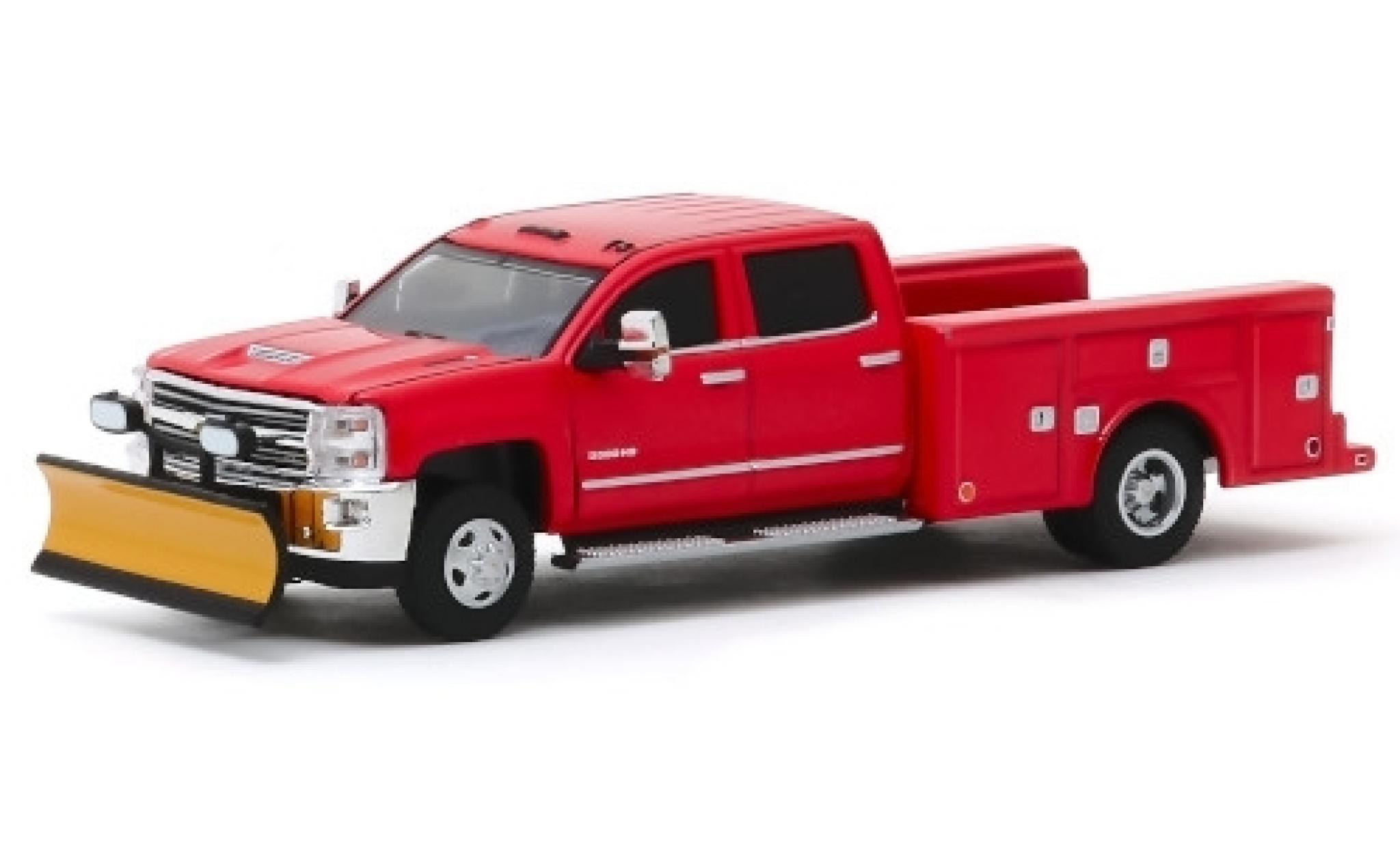 Chevrolet Silverado 1/64 Greenlight 3500HD rood 2018 avec Chasse-neige modelauto