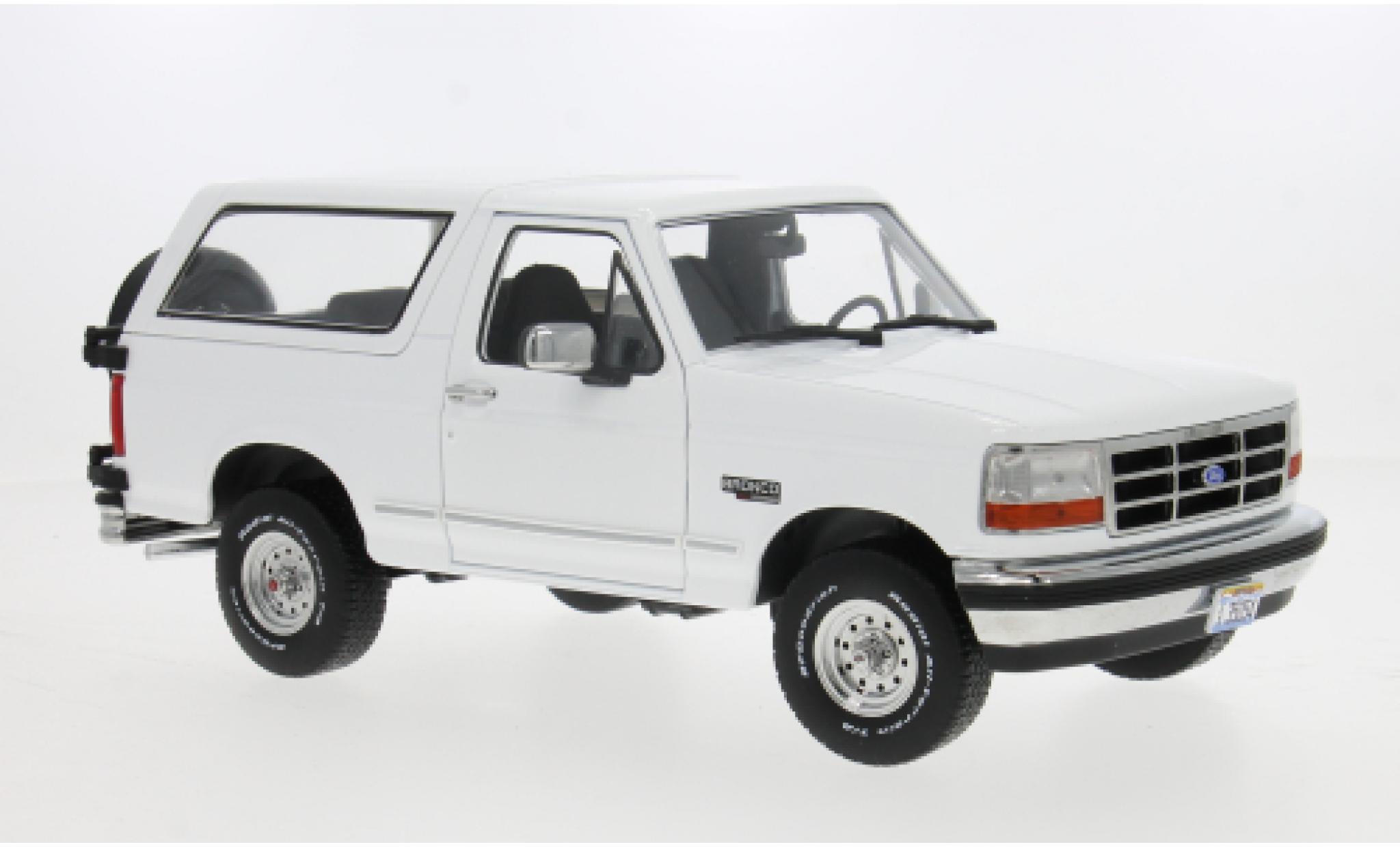 Ford Bronco 1/18 Greenlight XLT wit 1993 1:18 modelauto