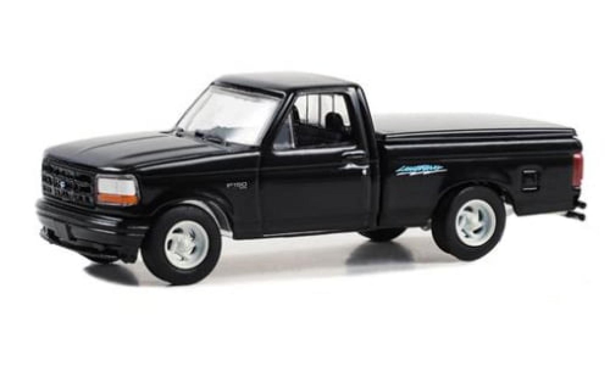 Ford F-1 1/64 Greenlight 50 SVT Lightning zwart 1994 1:64 modelauto