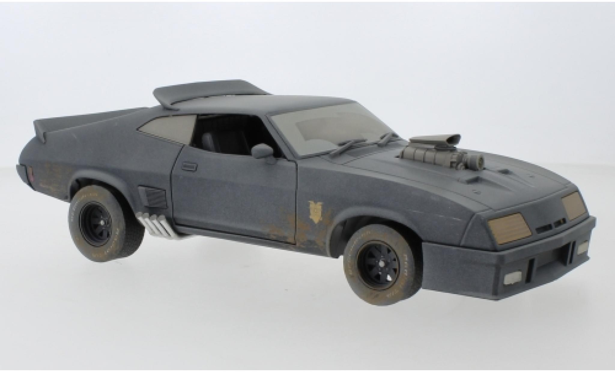 Ford Falcon 1/18 Greenlight XB RHD Mad Max - Last of the V8 Interceptors 1973 avec Verwitterungseffekt modelauto