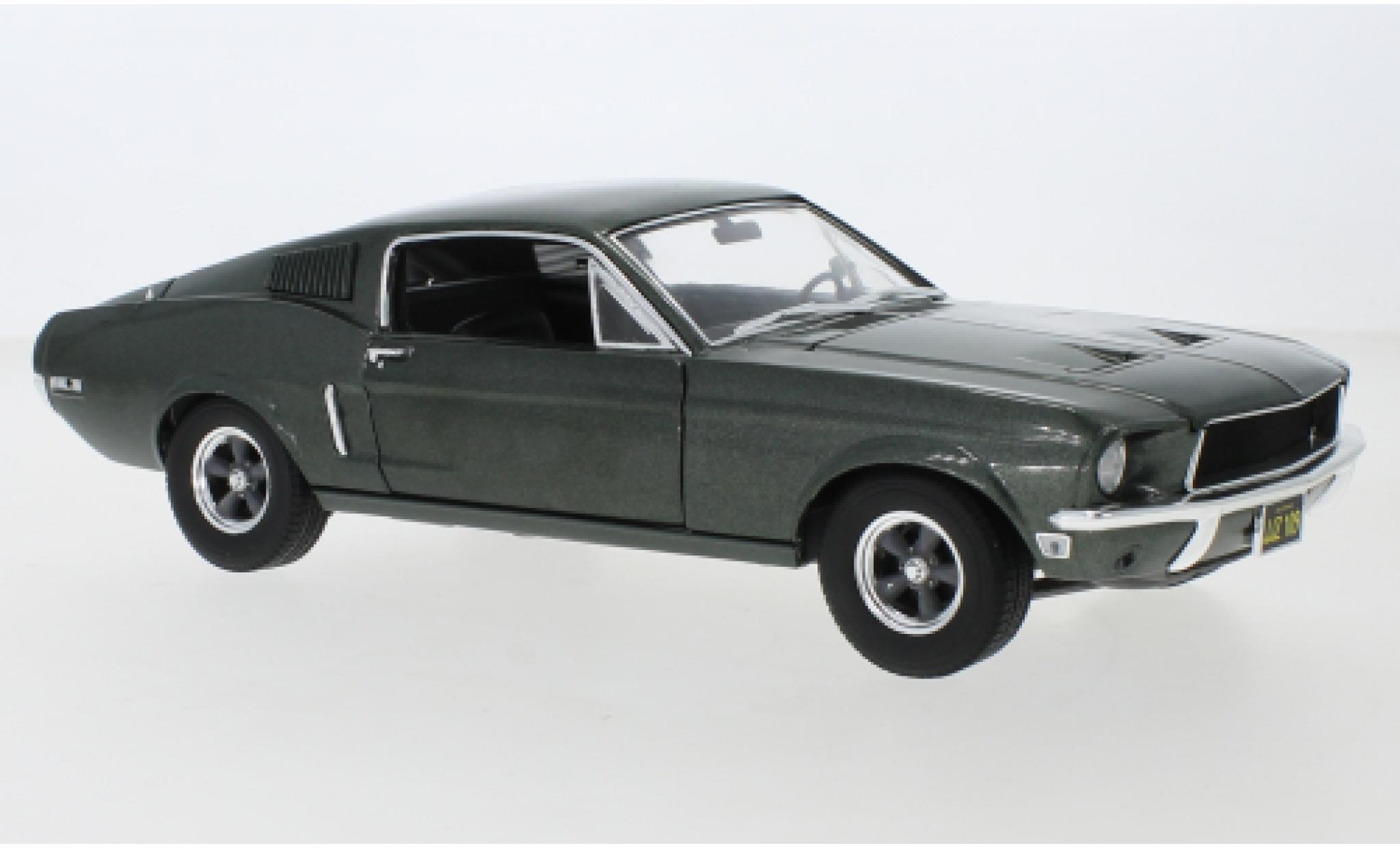 Ford Mustang 1/18 Greenlight GT Fastback metallic groen 1968 modelauto
