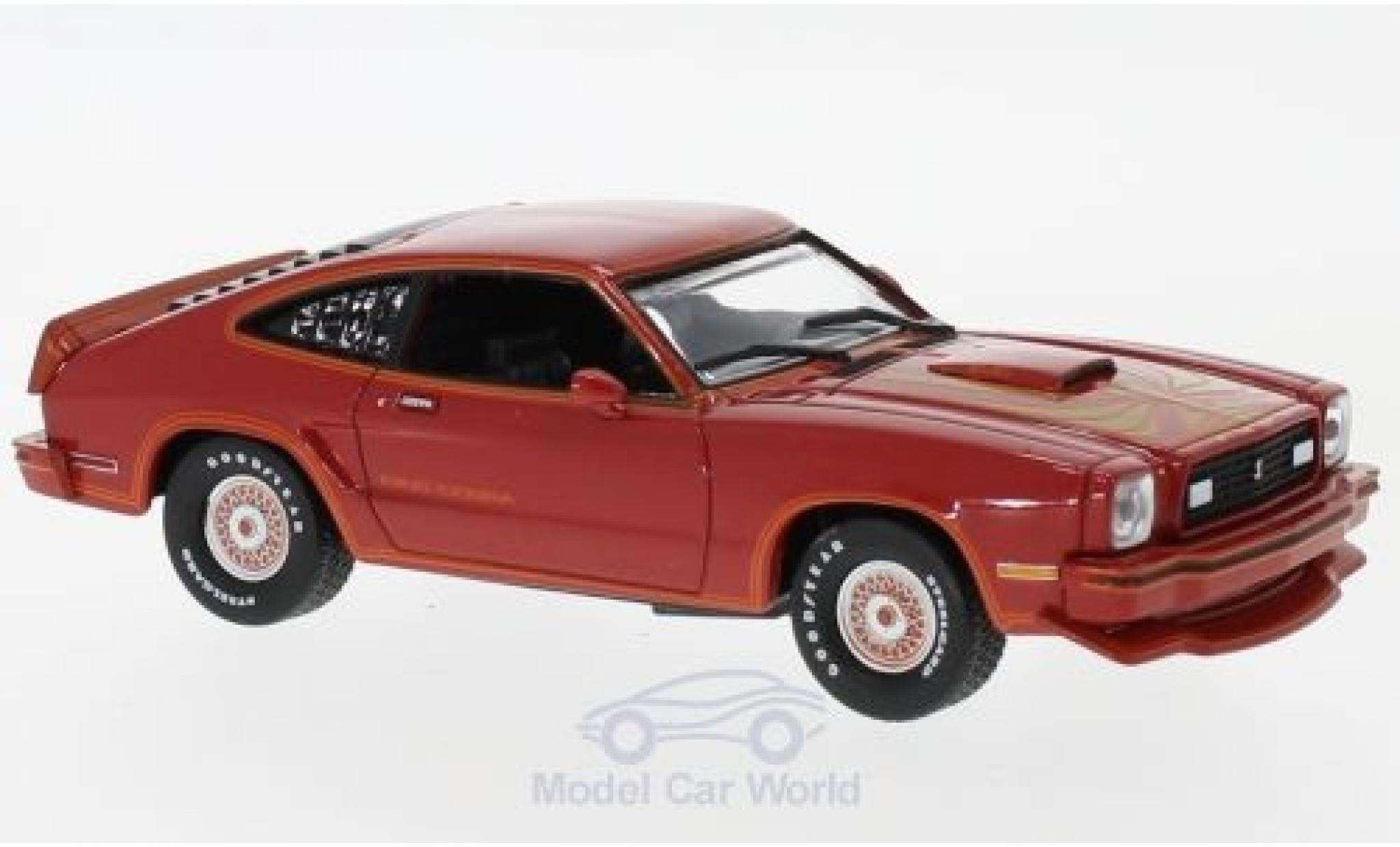 Ford Mustang 1/43 Greenlight II King Cobra rood/gold 1978 modelauto