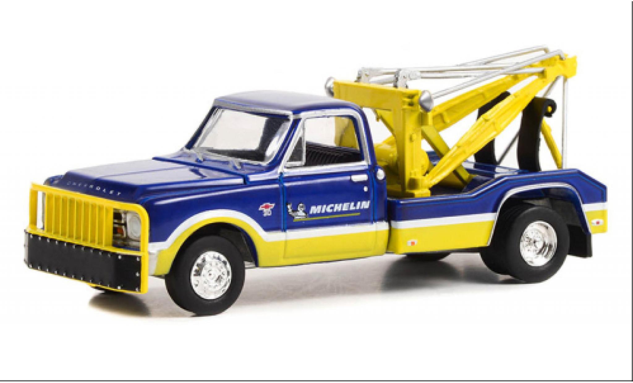 Chevrolet C-30 1/64 Greenlight Dually Wrecker Michelin 1967 modelauto