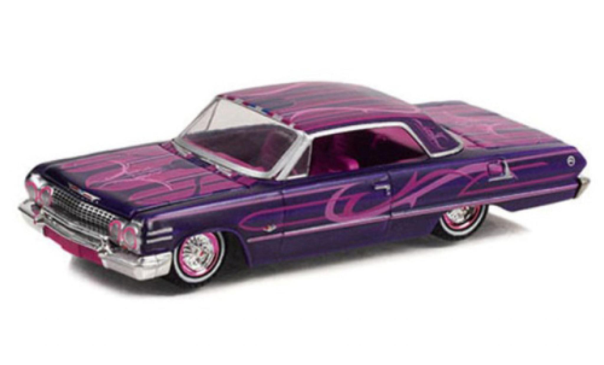 Chevrolet Impala 1/64 Greenlight Lowrider paarsee 1963 modelauto