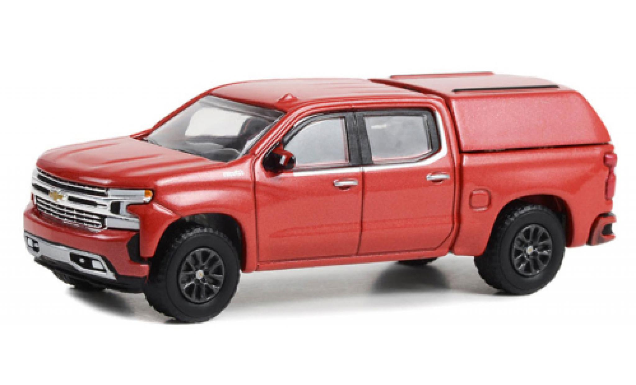 Chevrolet Silverado 1/64 Greenlight LTD High Country rood 2022 modelauto